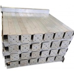 POSTS - CAPS - SKIRTS